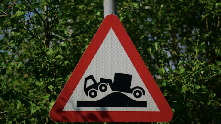 Guía para Asegurar un Tractor Sin ITV